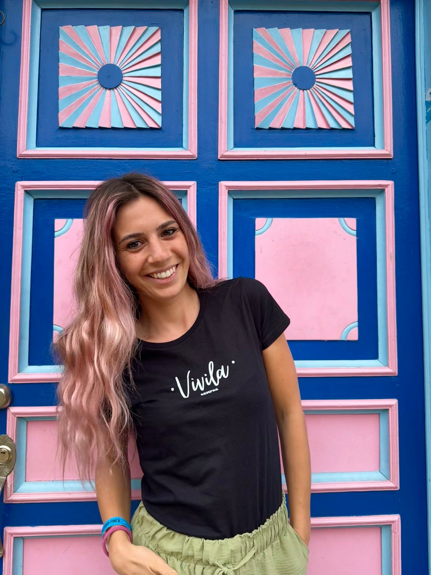 T-shirt donna a maniche corte nera e bianca