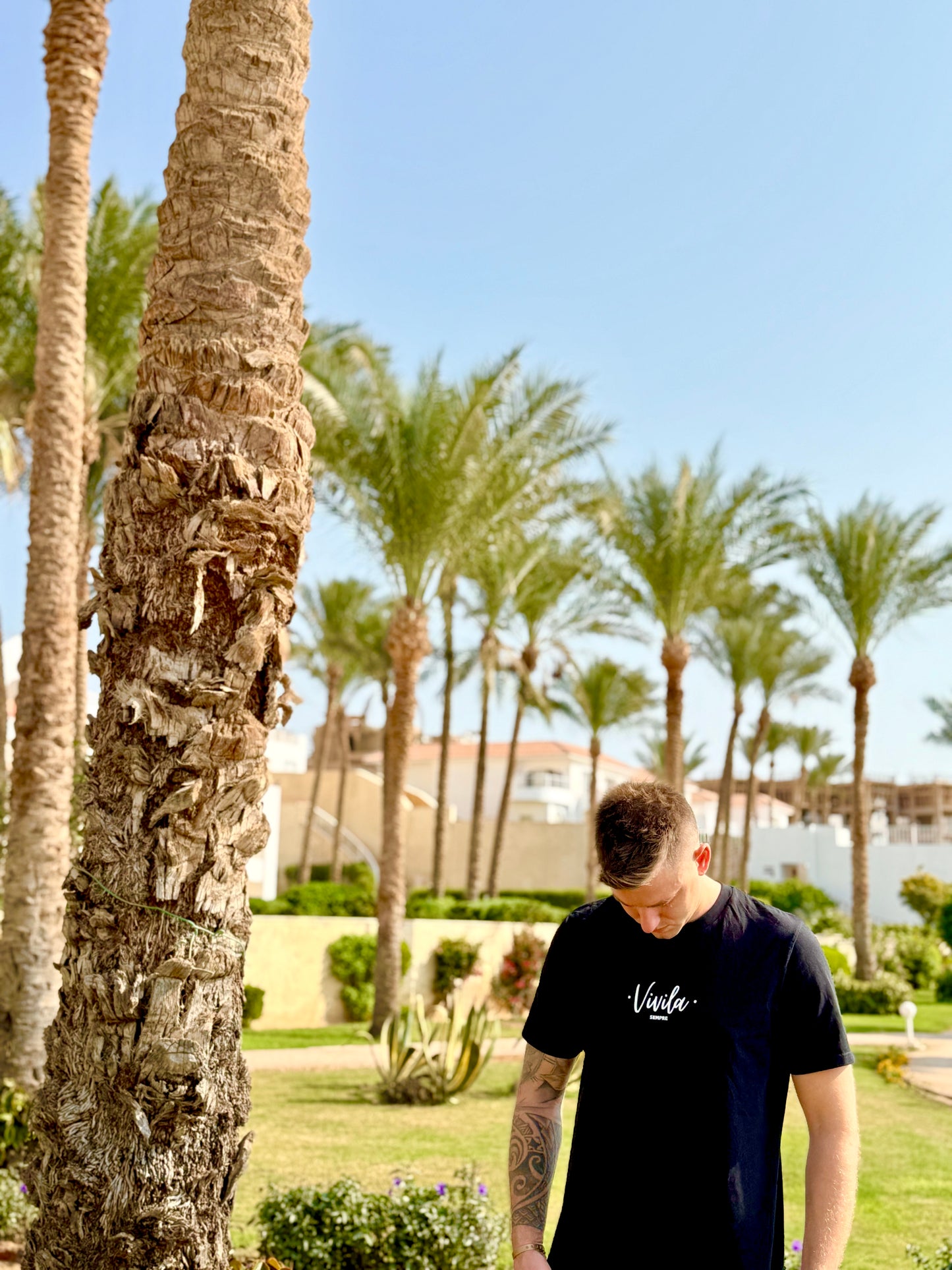 T-shirt uomo a maniche corte nera