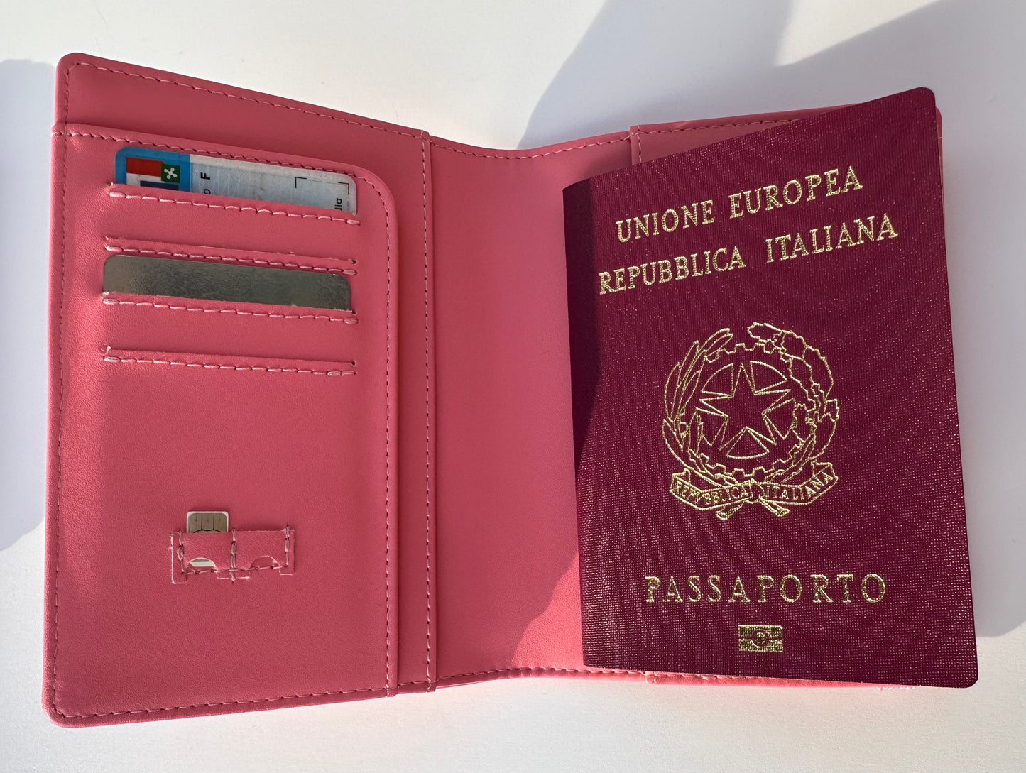 Porta passaporto per viaggiare senza pensieri